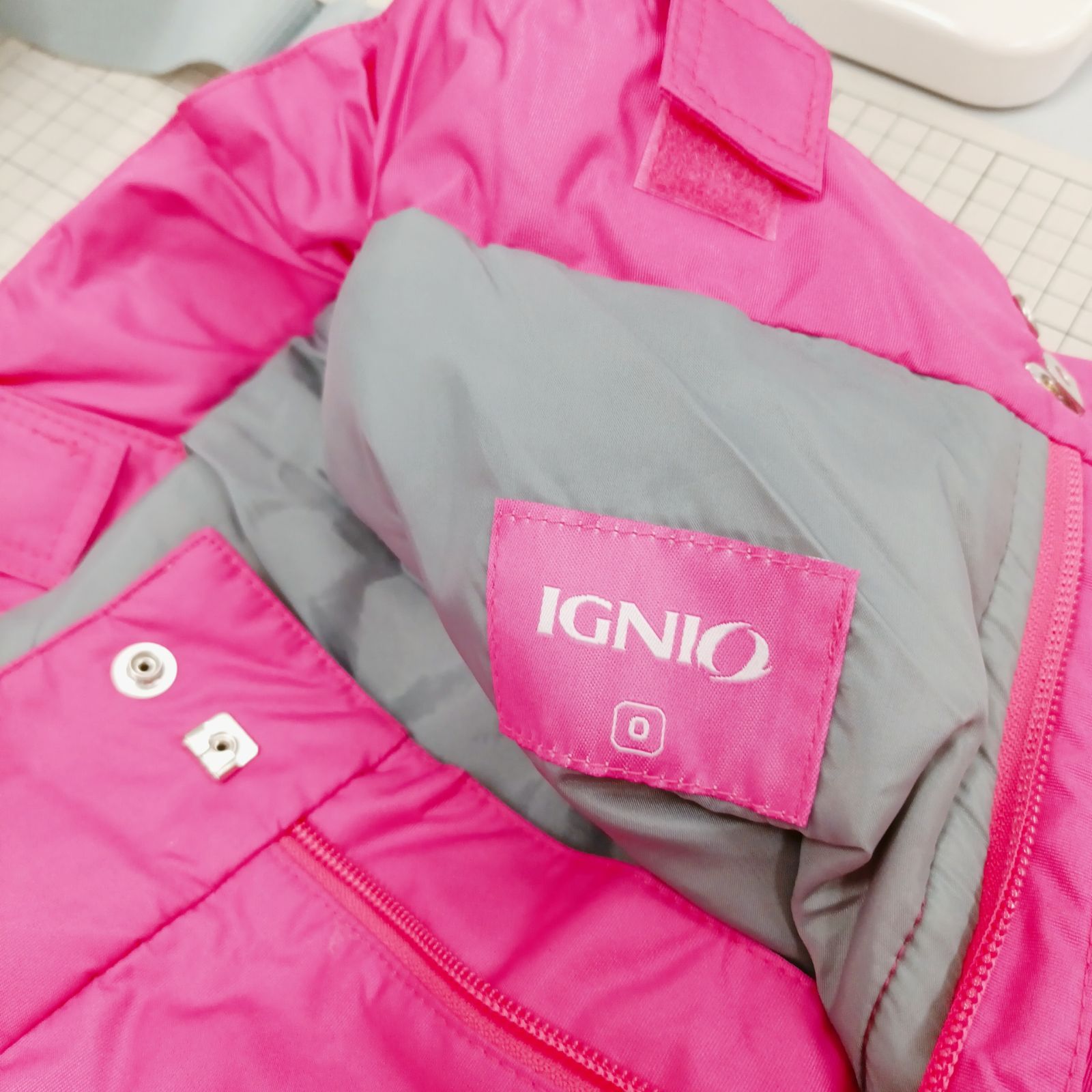 美品】イグニオ IGNIO スキーウェア 上下セット ドット柄 レディース O 