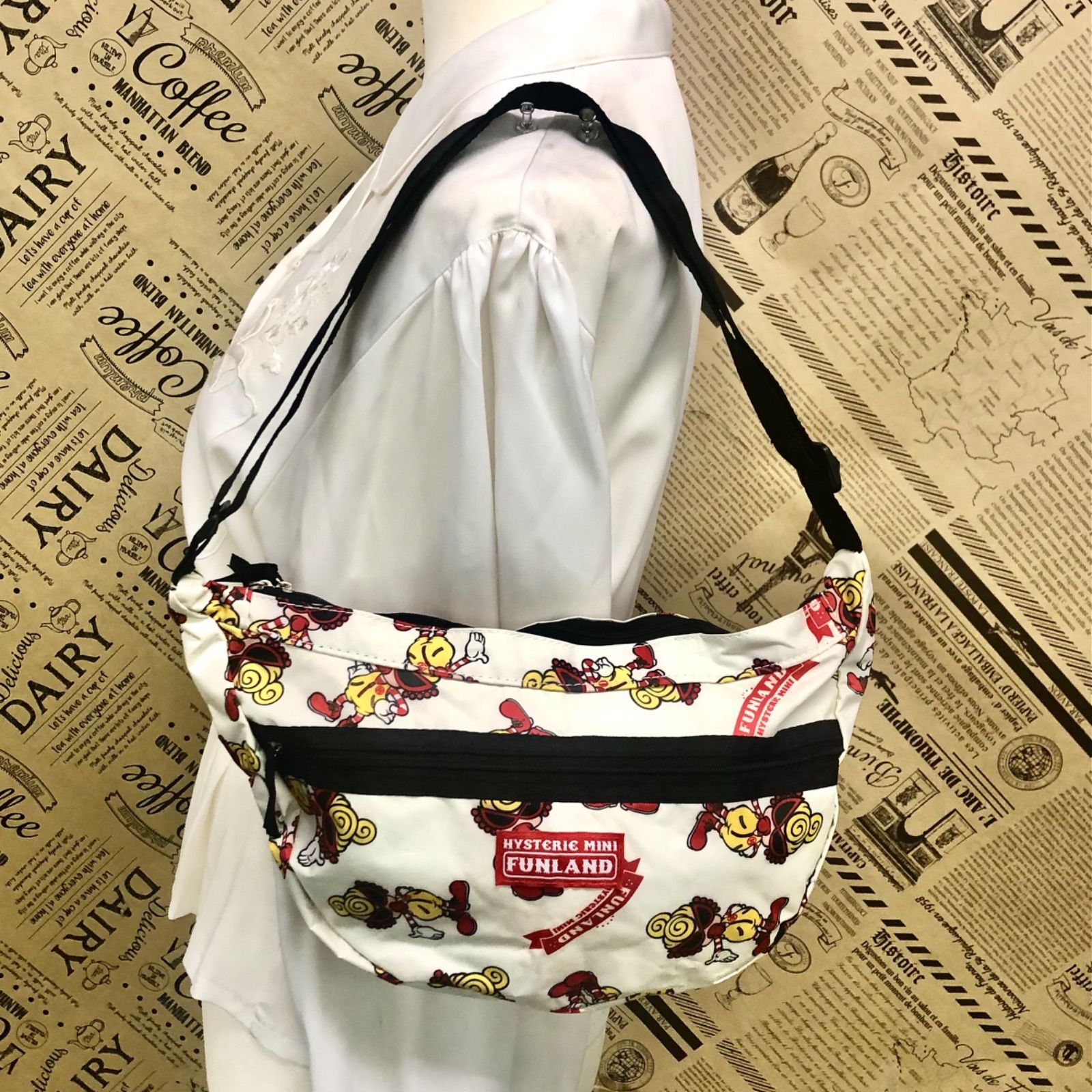 ヒステリックグラマー ショルダーバッグ ヒスミニ 白 マザバ FZ482