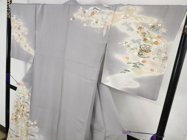 平和屋本店○極上 創業460年・千總 訪問着 駒刺繍 貝桶吉祥花文 藤鼠色
