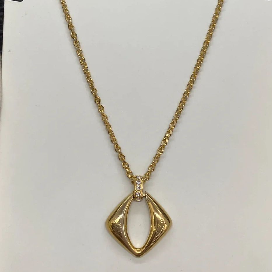 Yves Saint Laurent　ネックレス　ストーン　ゴールド　箱付き Yves Saint Laurent イヴサンローラン ネックレス ラインストーン