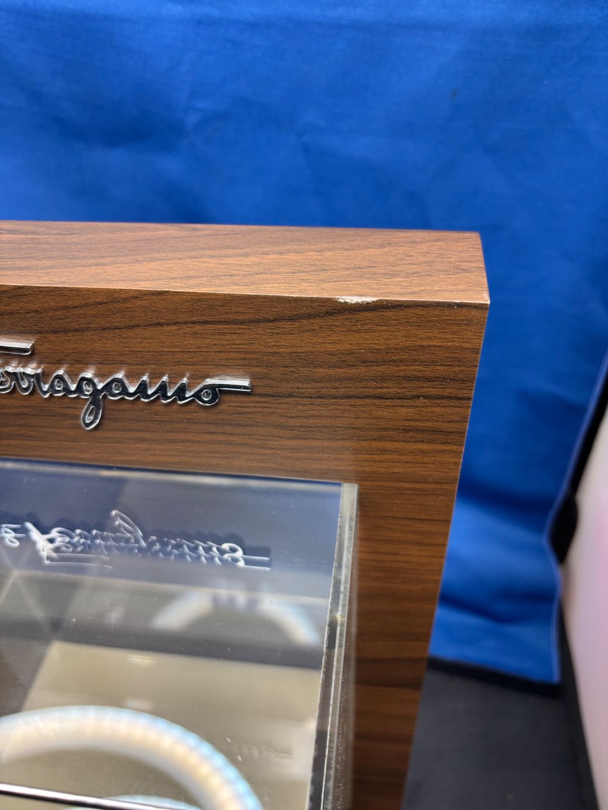 サルヴァトーレフェラガモ サルバトーレフェラガモ ショーケース