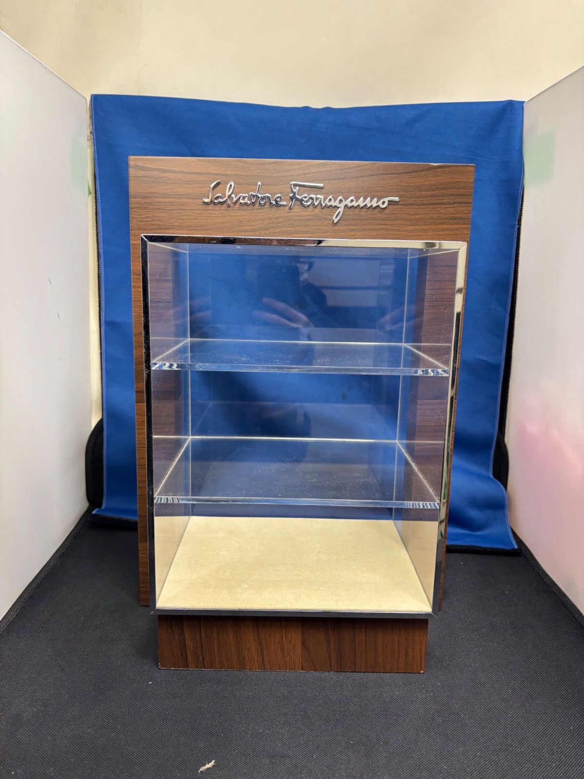 サルヴァトーレフェラガモ サルバトーレフェラガモ ショーケース