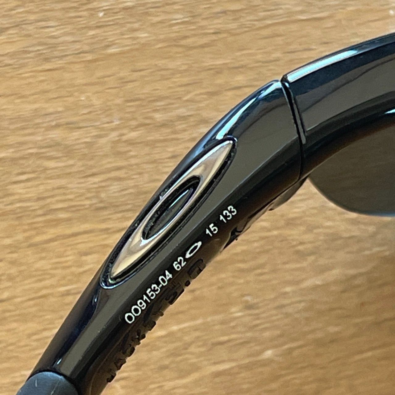 Oakley サングラス ブラック Y359 OAKLEY オークリー サングラス polarized ブラック系 中古 メガネ