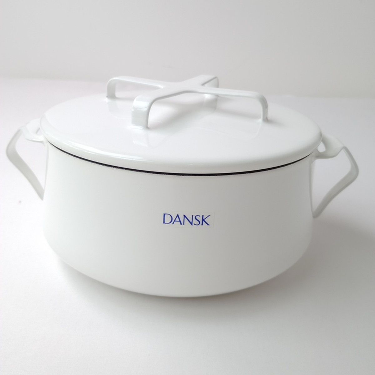 新品 DANSK ダンスク コベンスタイル2 両手鍋 18cm ホーロー 白