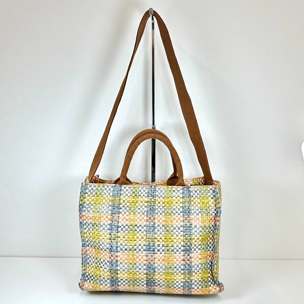返品OK】MARNI マルニ EAST-WEST スモール トートバッグ 2way ストロー 
