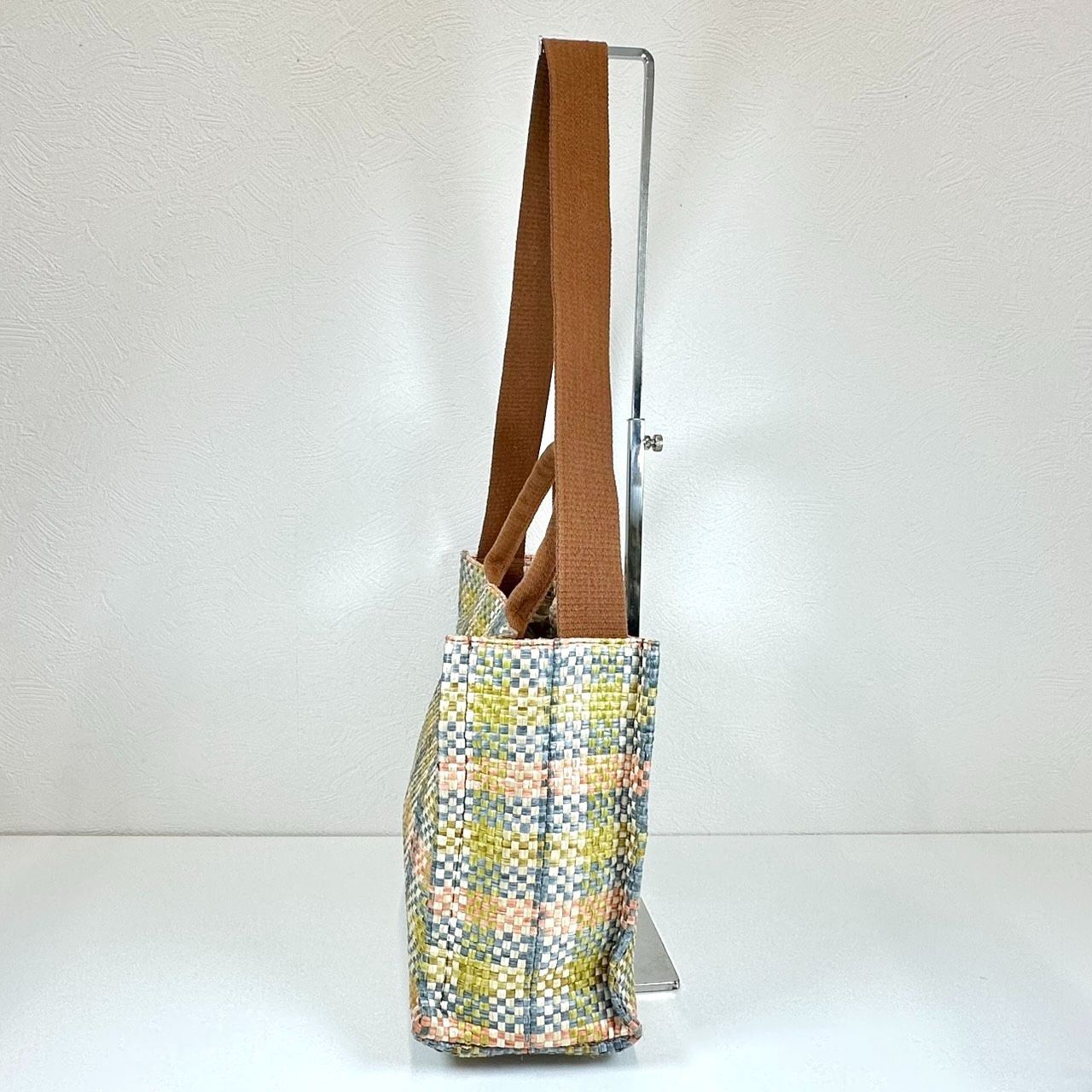 返品OK】MARNI マルニ EAST-WEST スモール トートバッグ 2way ストロー 