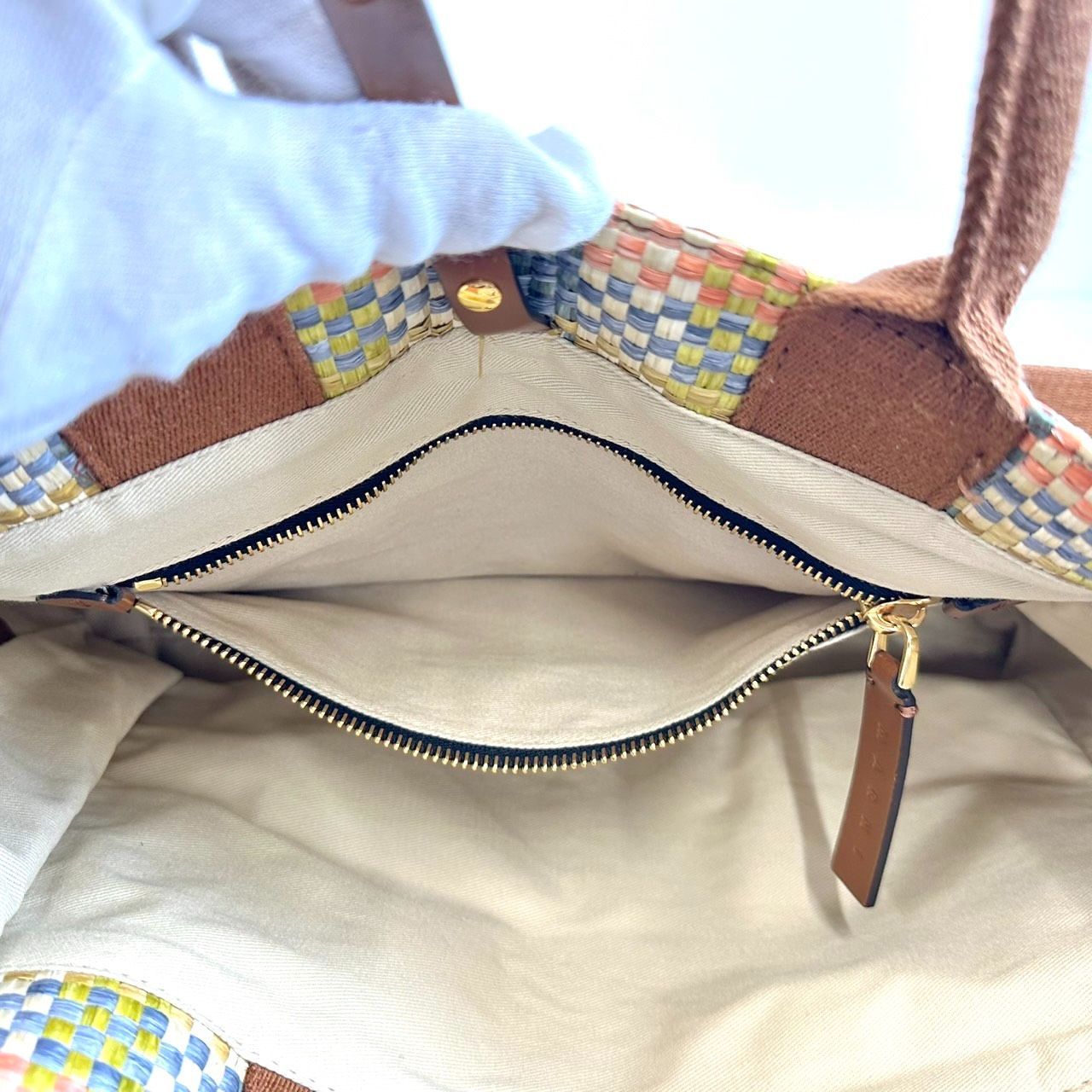 返品OK】MARNI マルニ EAST-WEST スモール トートバッグ 2way ストロー 