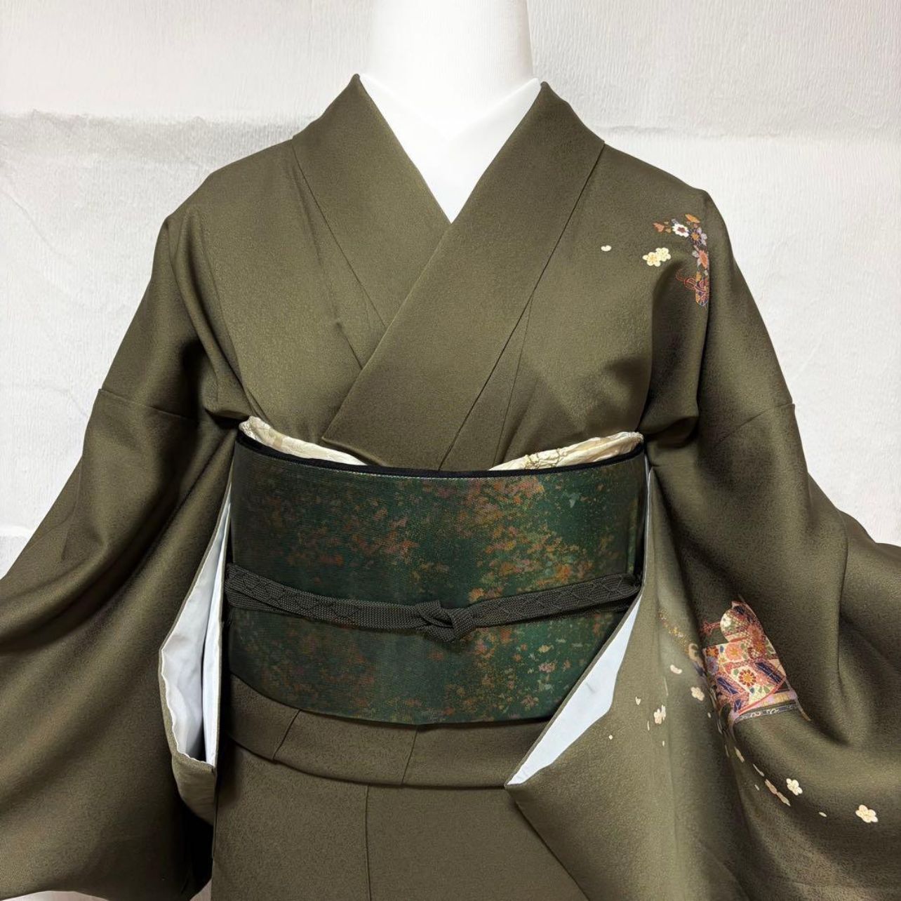 イ9989 未使用近い　美品　袷　正絹　友禅　訪問着　フルセット 未使用近い 美品 袷 正絹 友禅 やまと 訪問着 フルセット 裄68.5