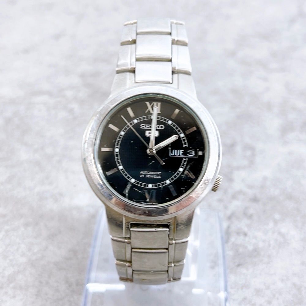 ブラック文字盤