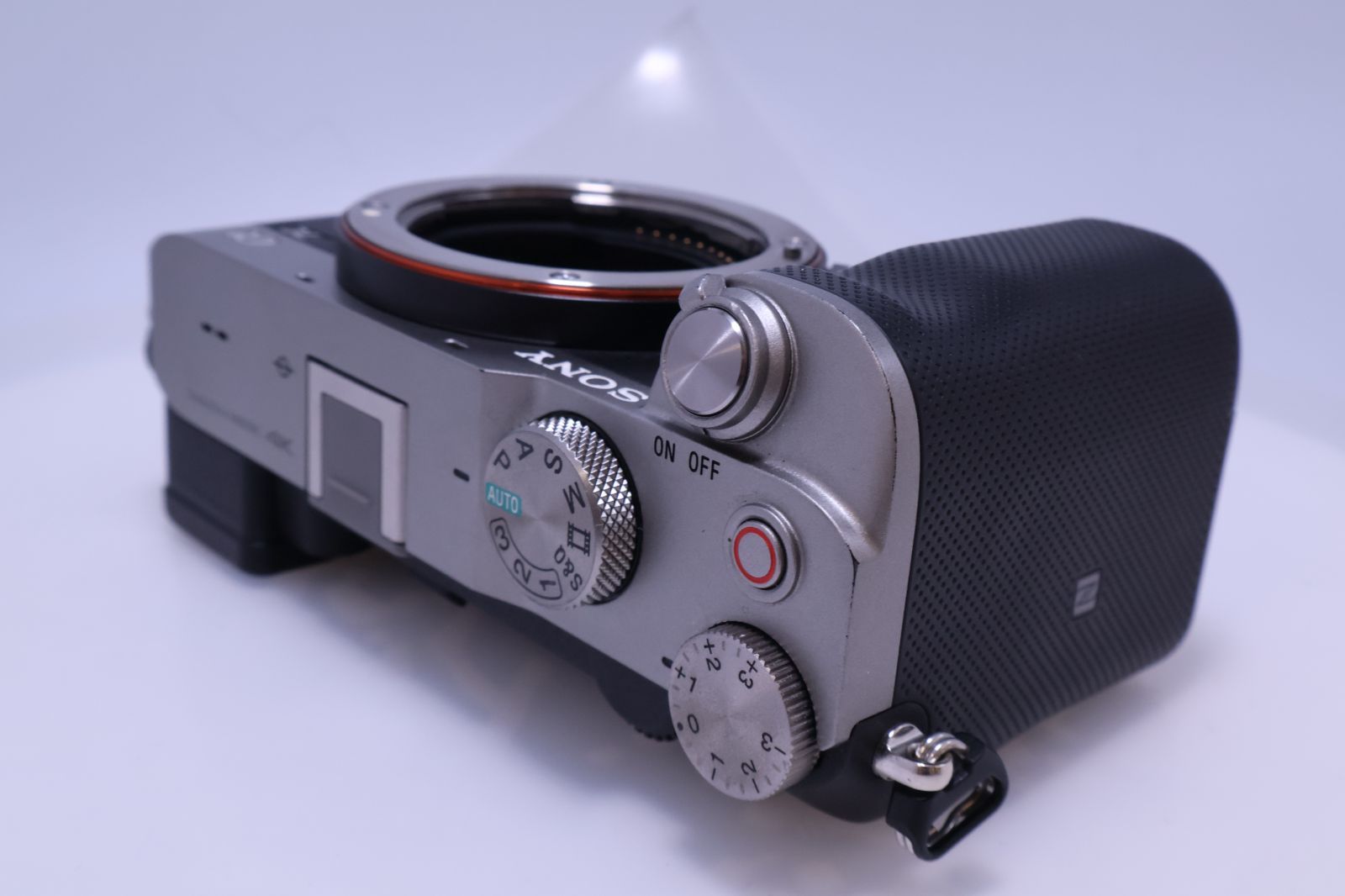 7,926回 極美品】SONY α7C ボディ シルバー ILCE-7C フルサイズ ミラー