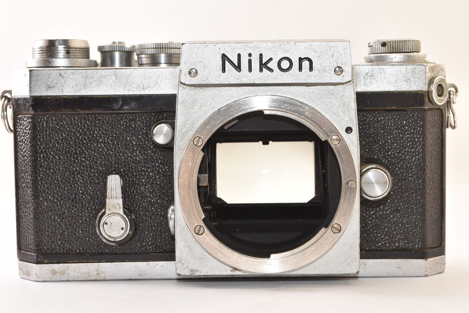 ニコン Nikon F シルバー フィルム一眼レフカメラ ジャンク ☆ジャンク品☆ Nikon ニコン F ボディ シルバー ファインダーなし