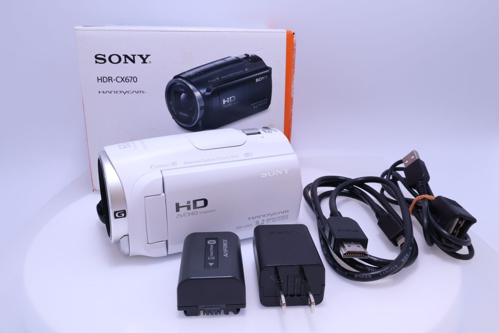 HDR-CX670 美品 ほぼ新品】SONY Handycam HDR-CX670 ホワイト HDビデオカメラ 光学30倍