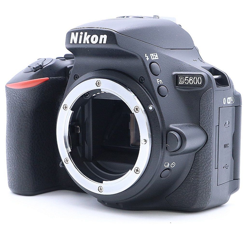 Nikon D5600 ダブルズームキット　極美品 極上品】 Nikon D5600 ダブルズームキット #6836 - メルカリ