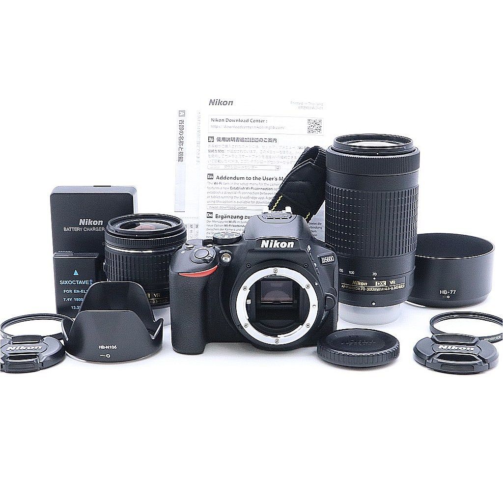 Nikon D5600 ダブルズームキット　極美品 ❤美品❤Nikon D5600❤ダブルズームキット❤一眼レフ カメラ ニコン 中古