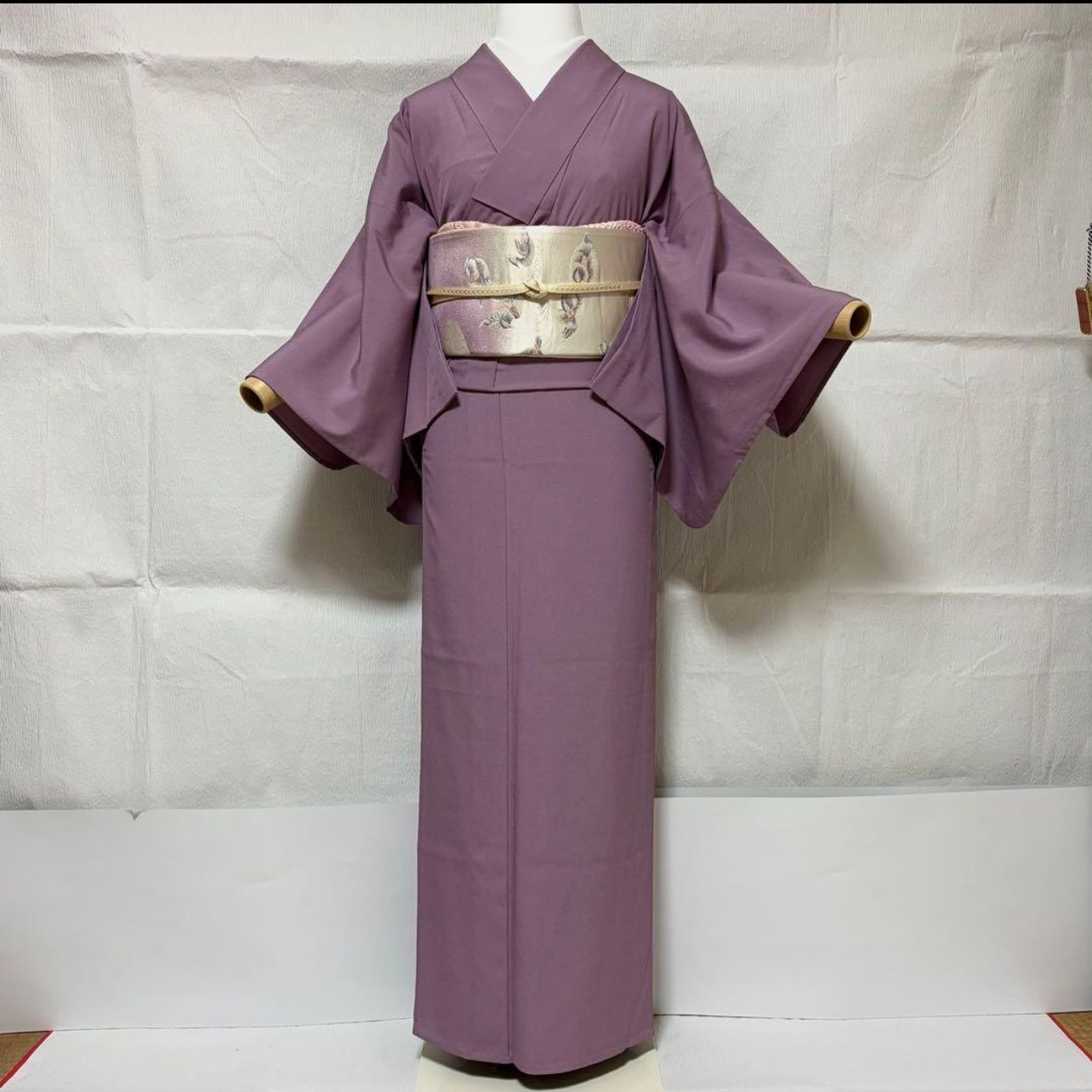 ち*ー様 未使用近い　美品　単衣　高級化繊　紋付き　色無地　フルセット　４点 未使用近い 美品 単衣 高級化繊 紋付き 色無地 フルセット 【公式通販】