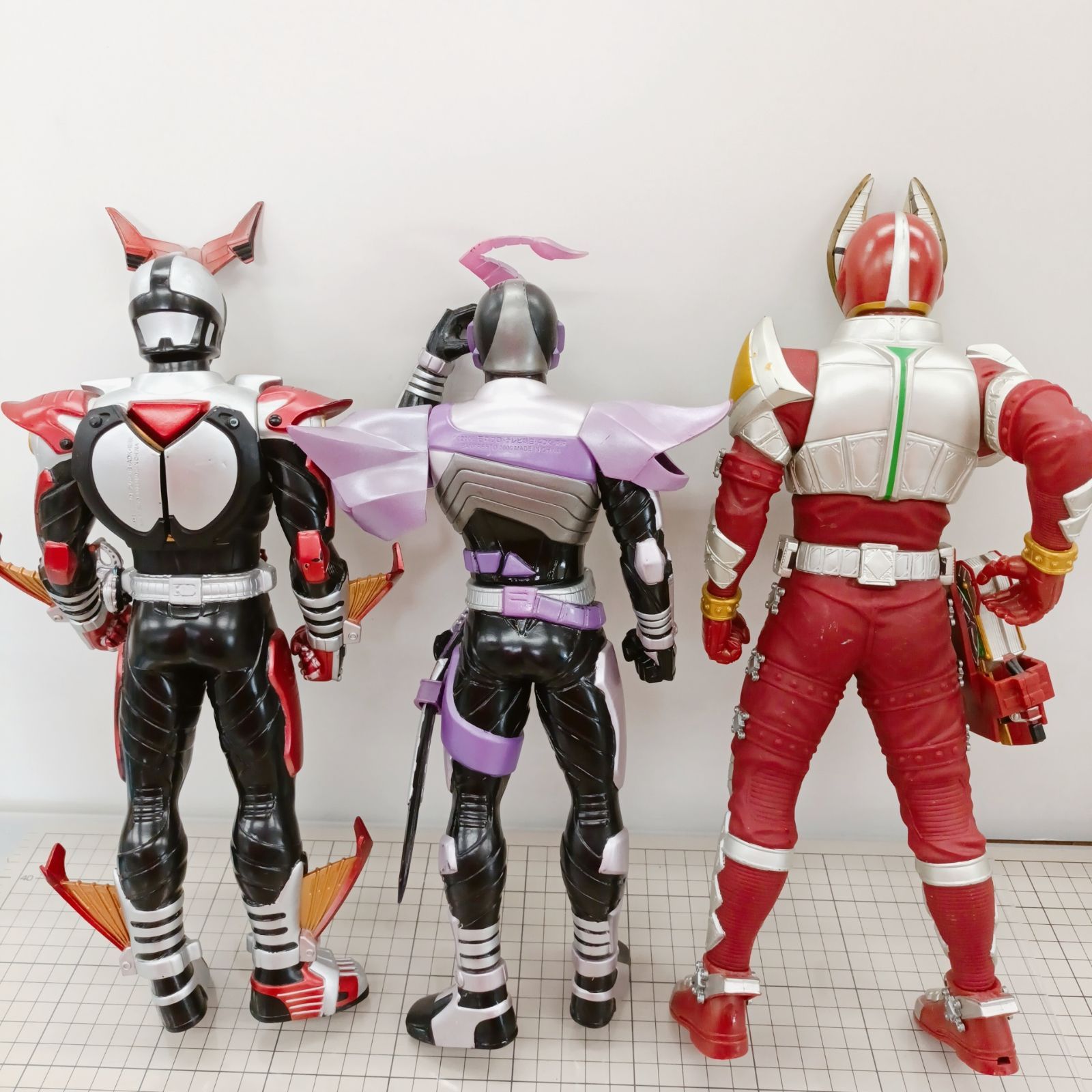 仮面ライダー ビッグソフビフィギュア3体セット - メルカリ