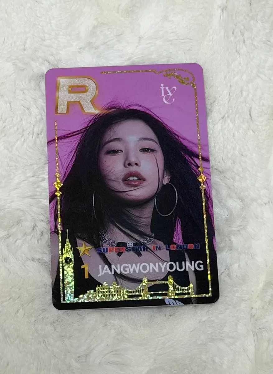 superstar ロンドン トレカ ウィンウィン IVE（アイヴ）ウォニョン（WONYOUNG・チャンウォニョン）SuperStar