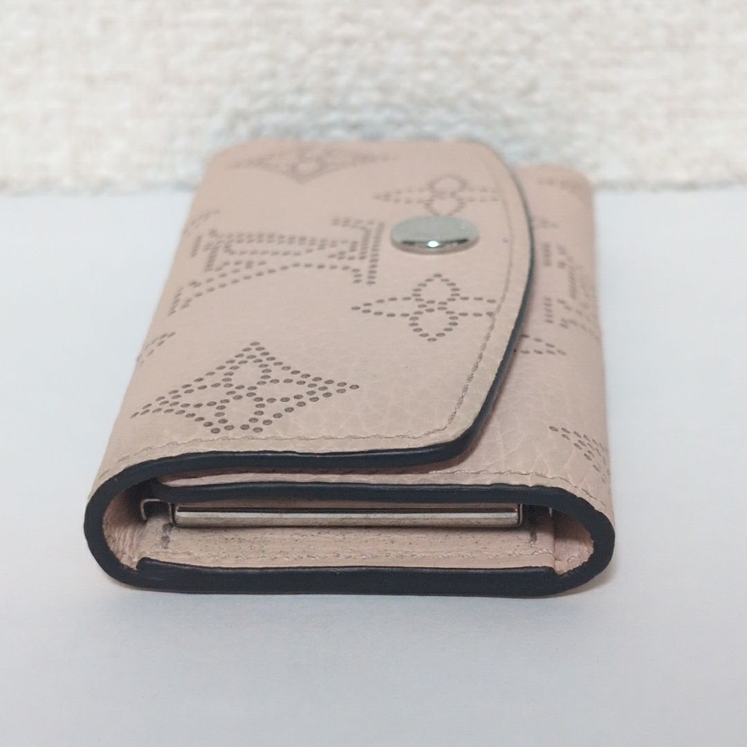 美品 ルイヴィトン ミュルティクレ4 マグノリア モノグラムマヒナ