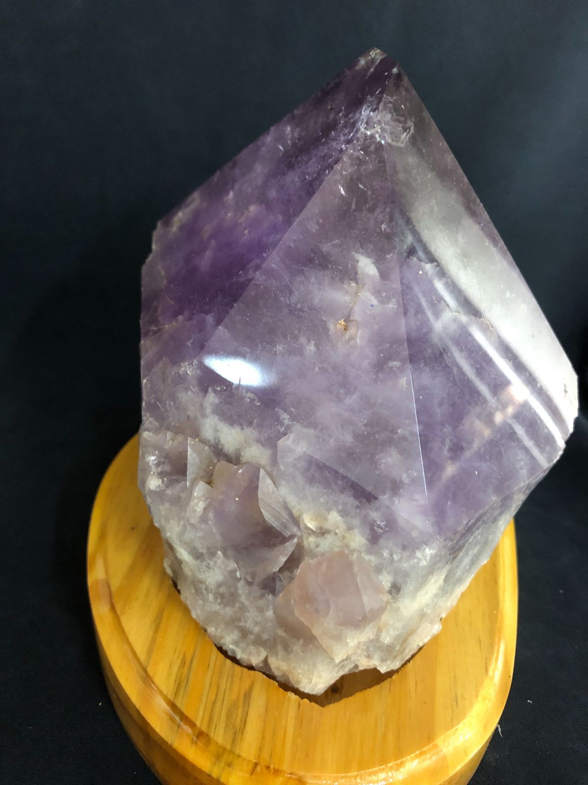  アメジストポイント台座付き マラバ鉱山産 4 5㎏ 目覚まし時計 置物 インテリア小物