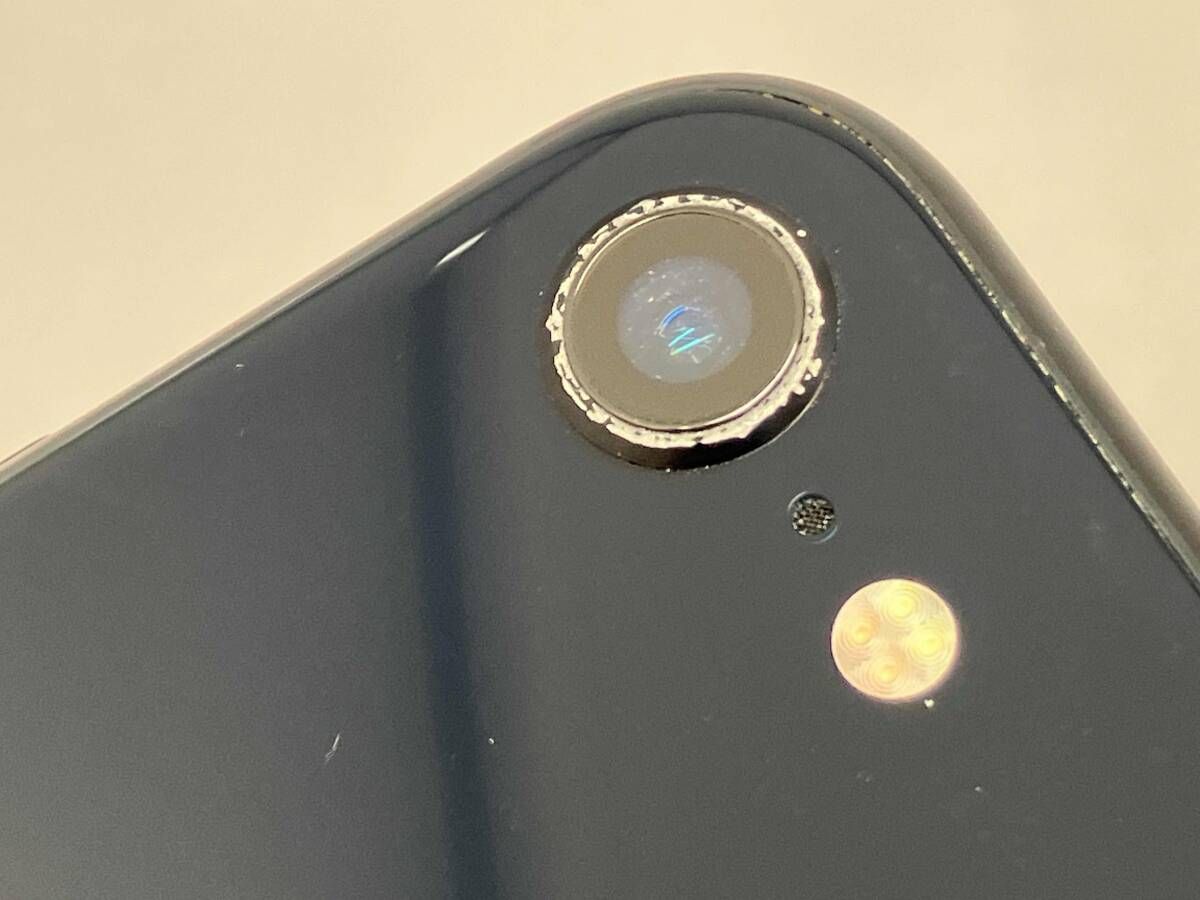 au 【SIMロックなし】MMYC3J/A iPhone SE(第3世代) 64GB ミッドナイト 