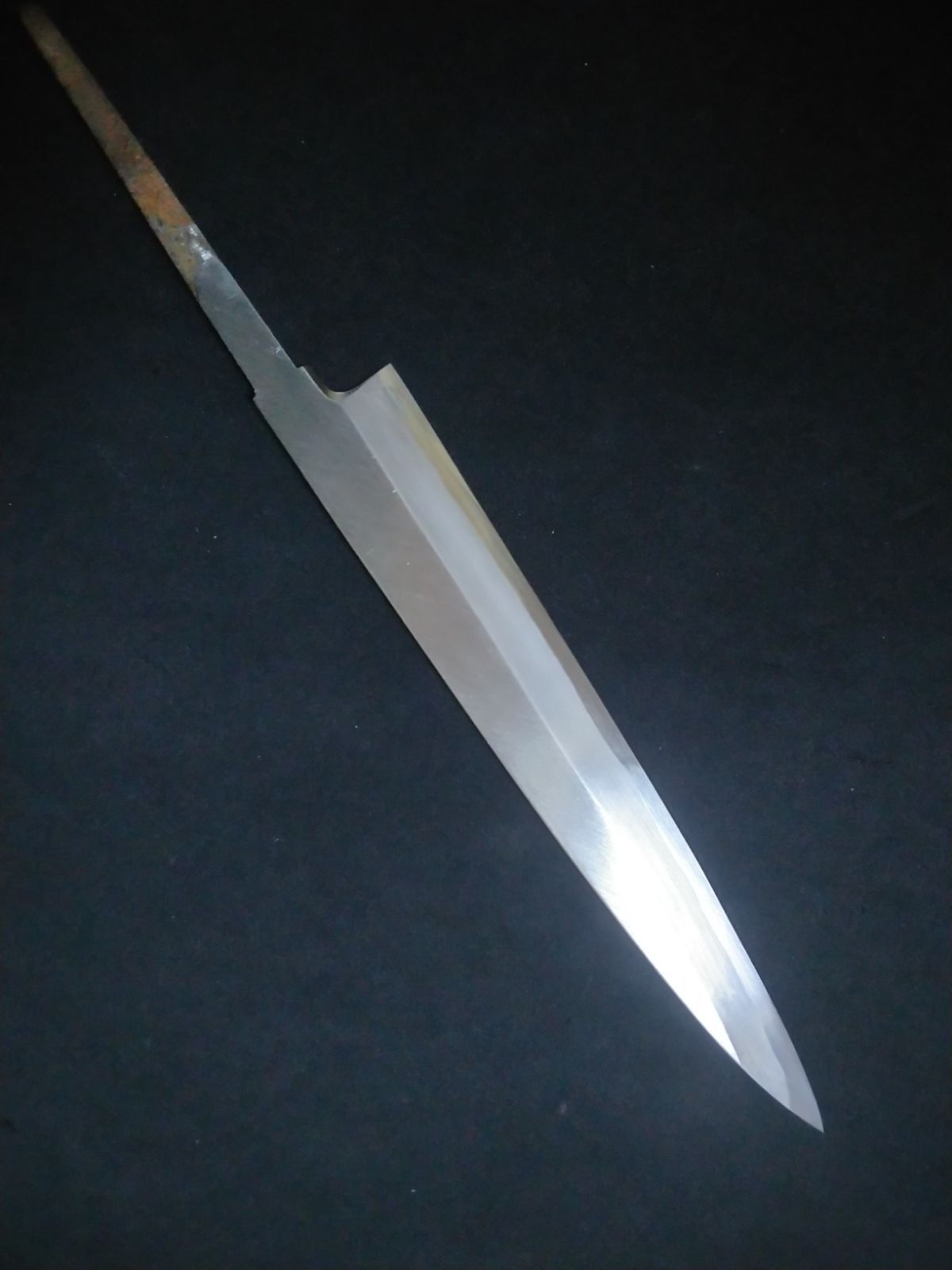 堺業務用刃物メーカー直売 七寸 柳刃包丁 左用 青二鋼 木戸仕上げ 黒檀八角水牛柄 口輪白黒選択可