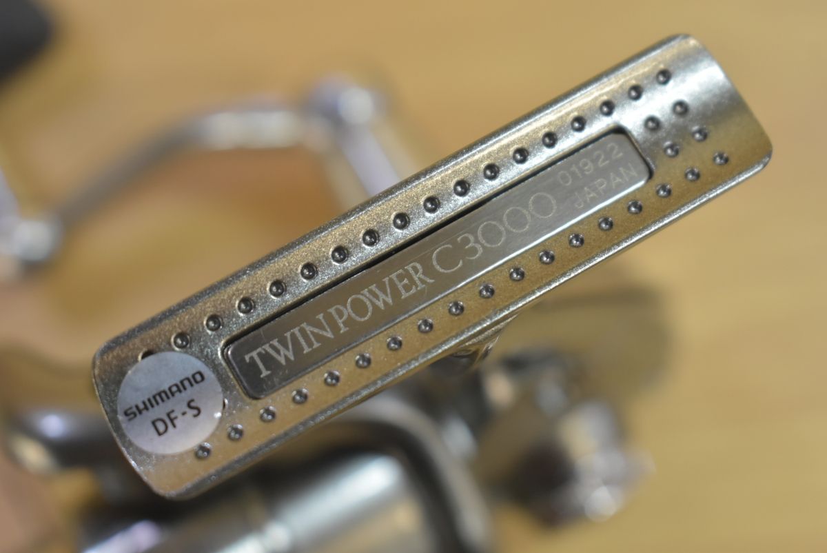 シマノ 05 ツインパワー C3000 スピニングリール SHIMANO TWINPOWER