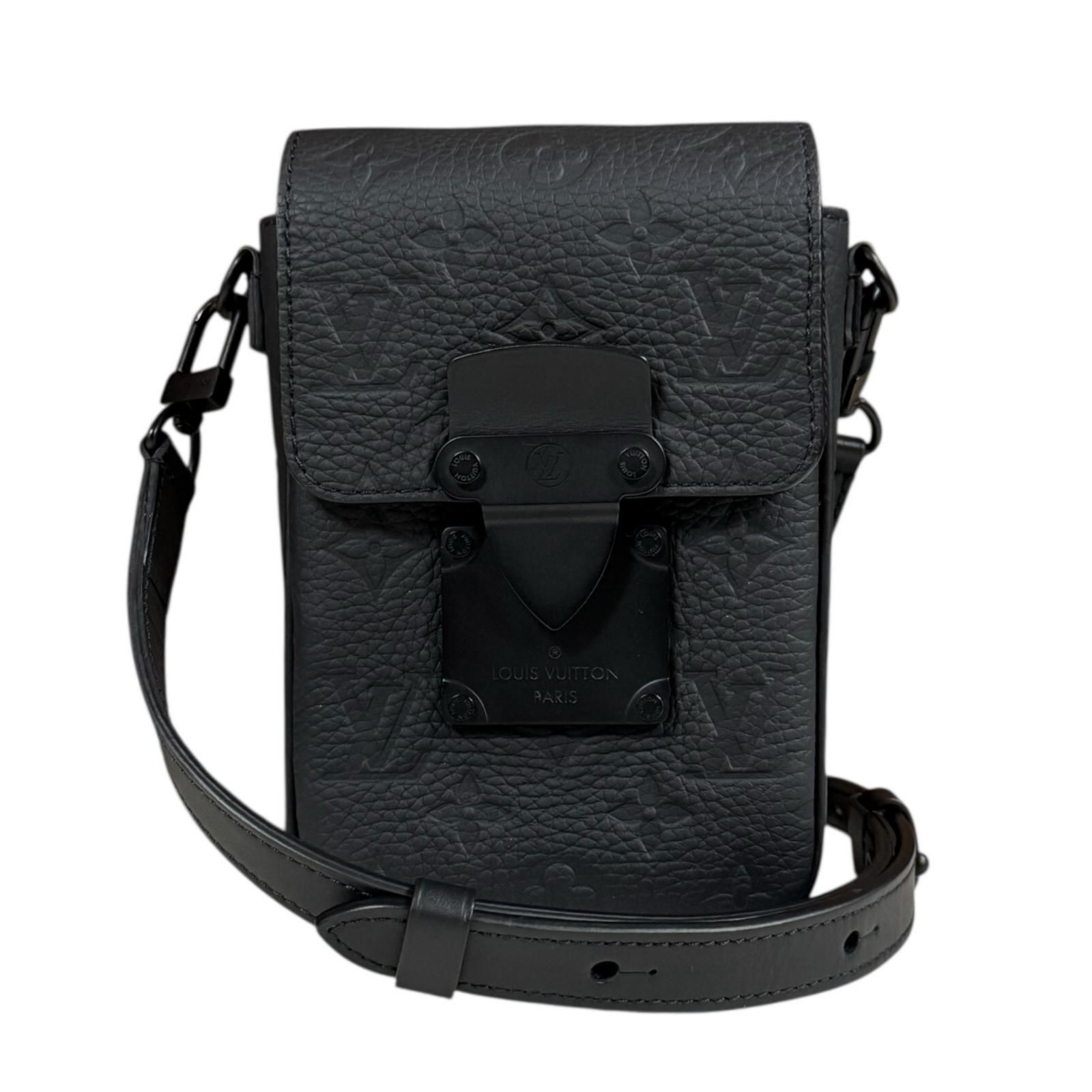 ルイヴィトン Sロック ヴェルティカル ウェアラブル ウォレット