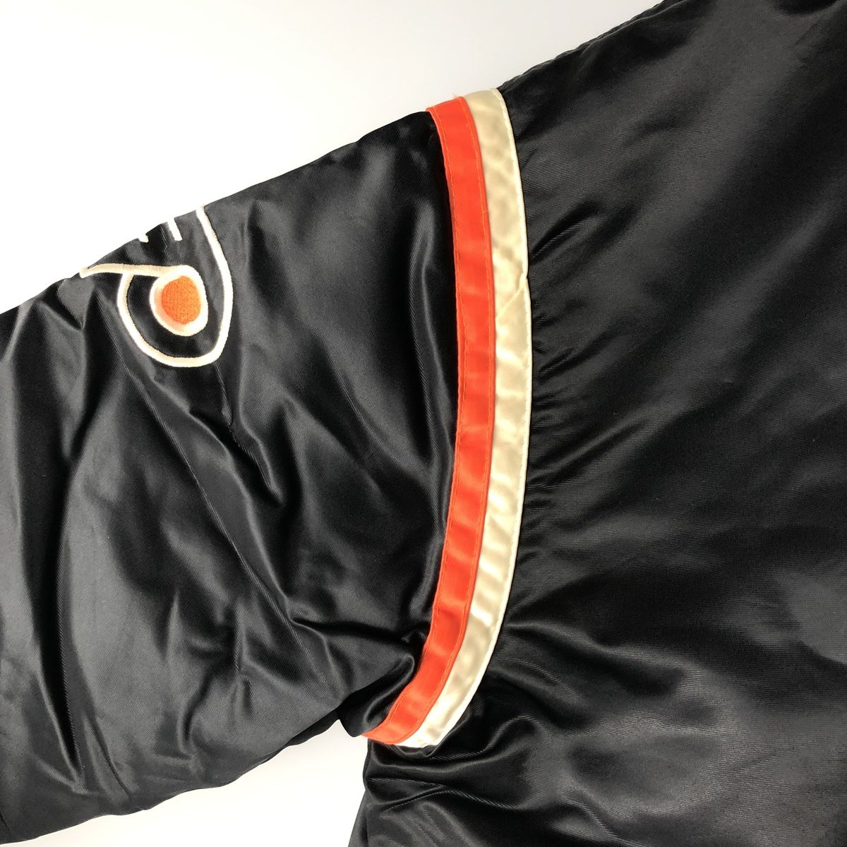 80~90年代 NHL FLYERS フライヤーズ スタジャン USA製 M 80~90年代 NHL FLYERS フライヤーズ スタジャン USA製 M