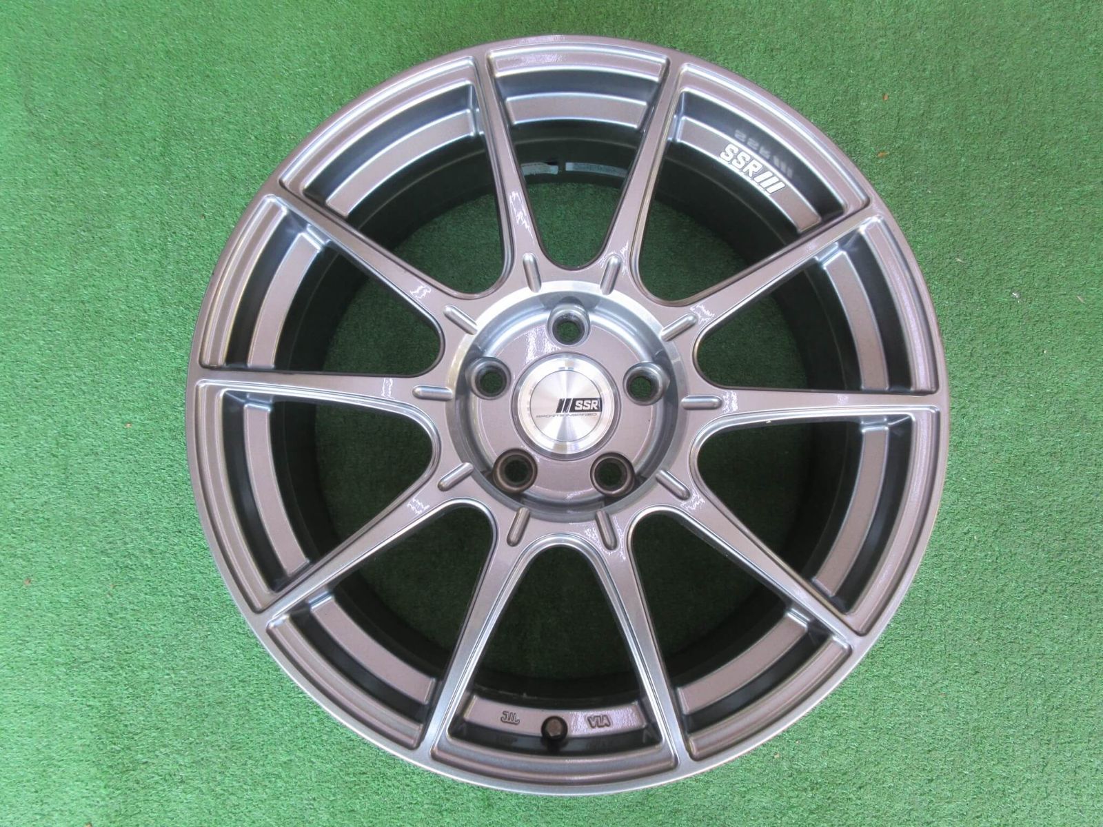 SSR GTX01 8J-18 5H114.3 +45 オプションセンターキャップ付き 