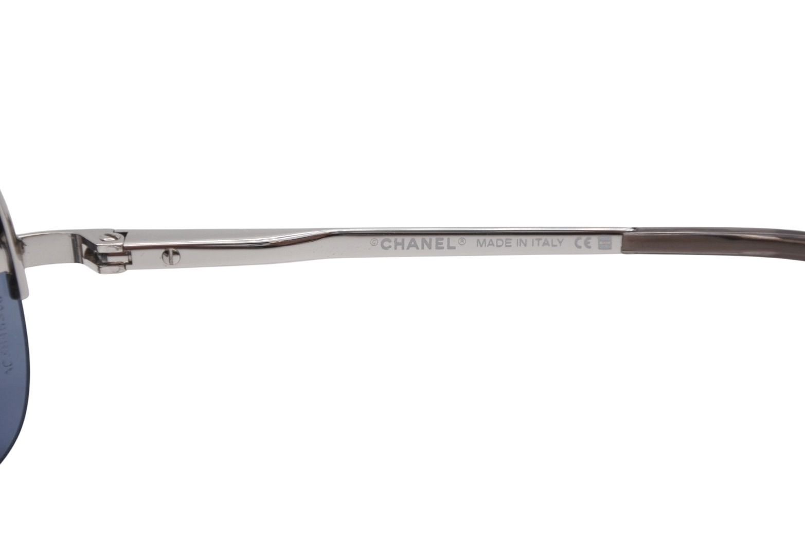 極美品 CHANEL シャネル サングラス アイウェア 4135 c.124/87 サイズ