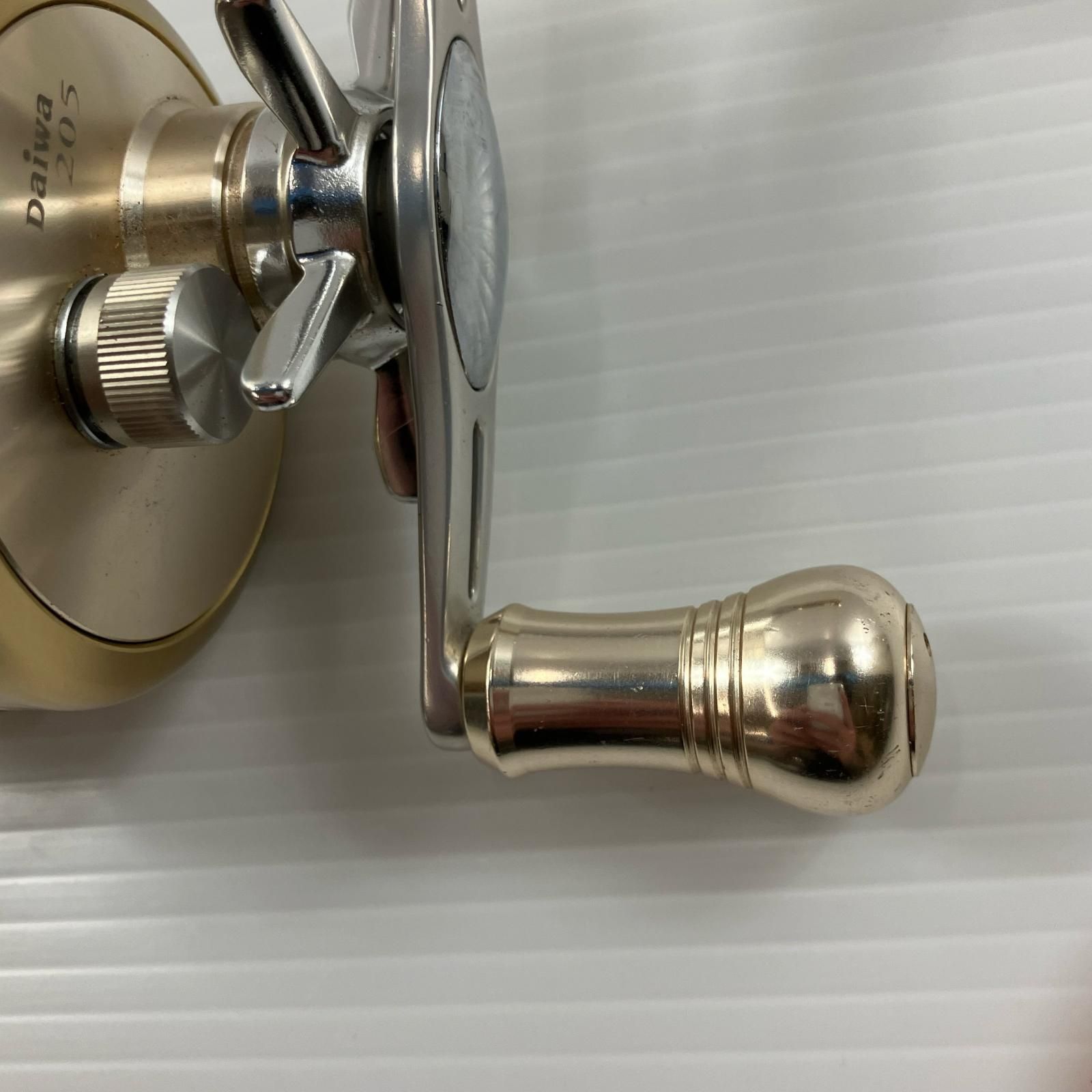 σσDAIWA ダイワ ベイトリール ミリオネア CV-Z 205 - メルカリ