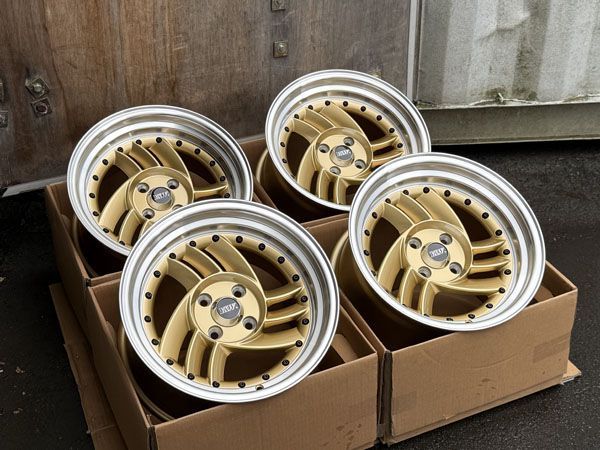 ラス1 新品 15×8.5J +10 PCD 100 4穴 15インチホイール 4本 ゴールド