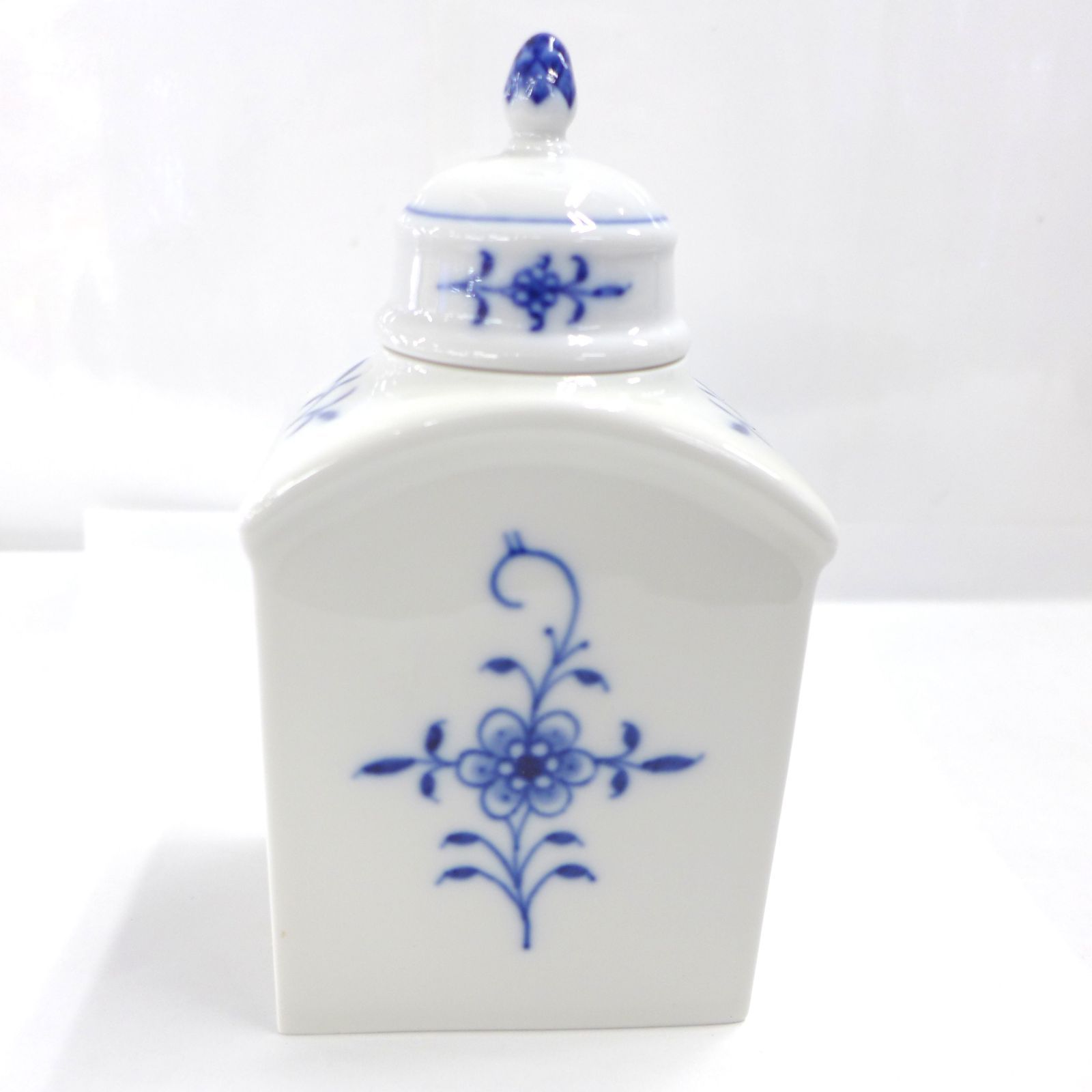 ティーキャニスター