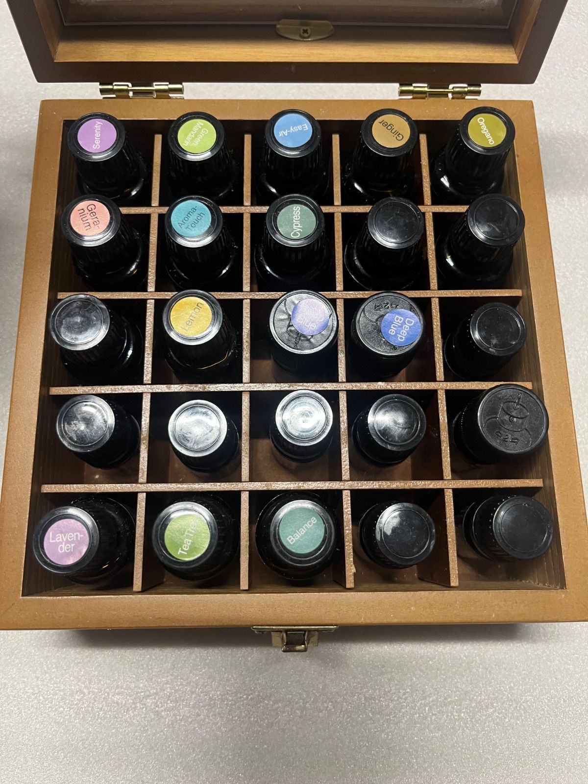 doterra エッセンシャルオイル 香料セット 25本 - メルカリ