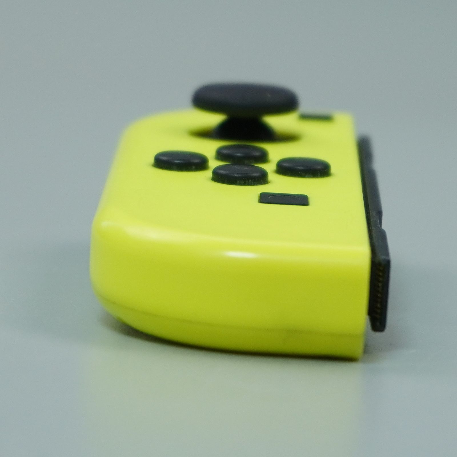 m360】Nintendo Switch ジョイコン ネオン イエロー 左のみ - メルカリ