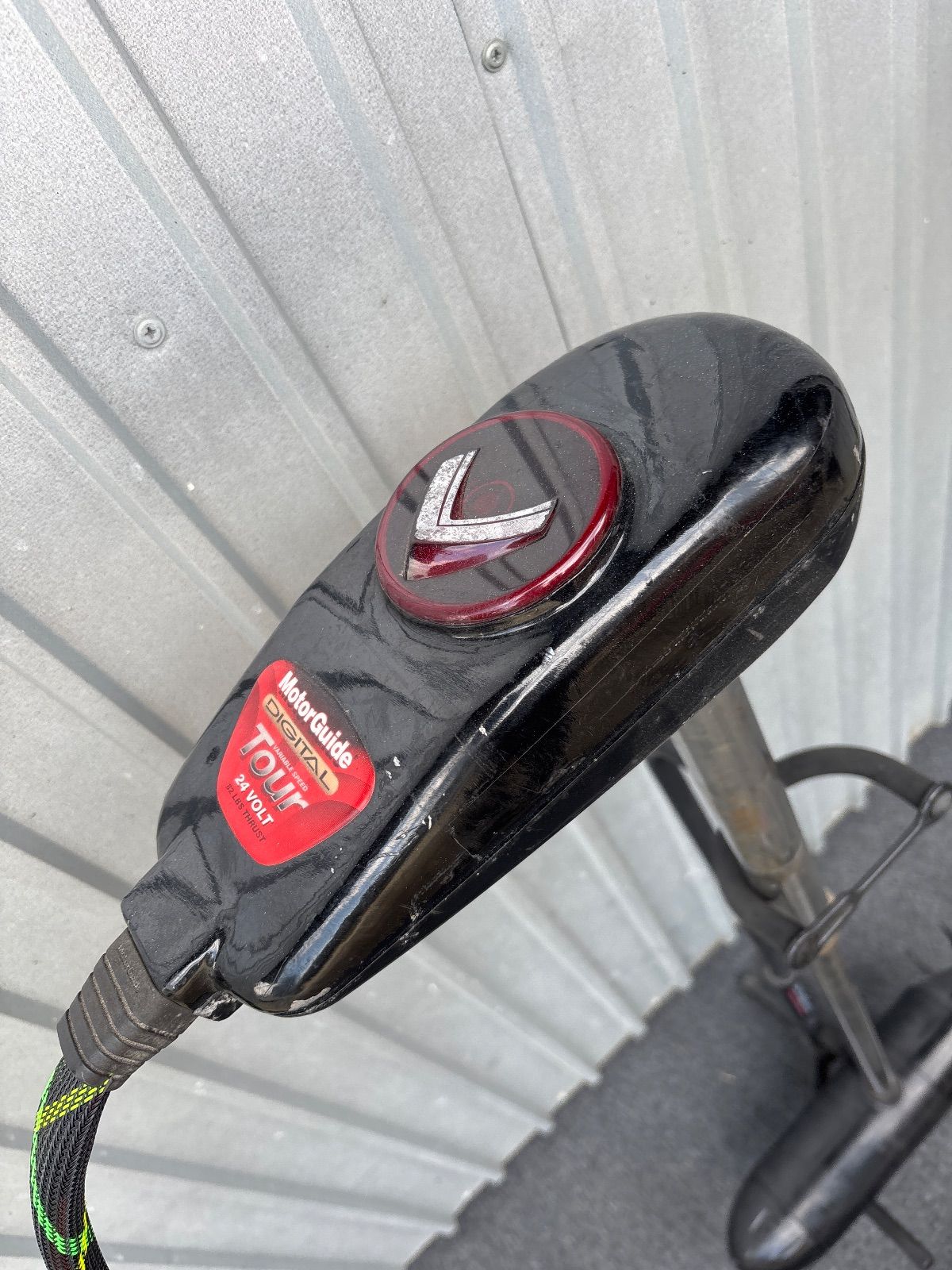 モーターガイドツアーデジタル82ld 24v 32インチシャフト シャフトカット済】モーターガイド ツアーデジタル82 32インチ TR-82