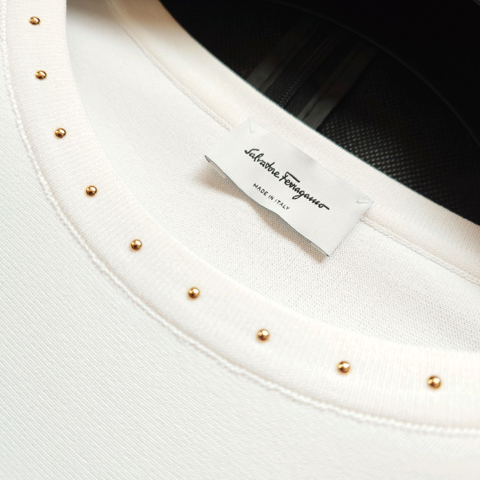近年モデル サルヴァトーレフェラガモ Ferragamo ゴールド スタッズ 