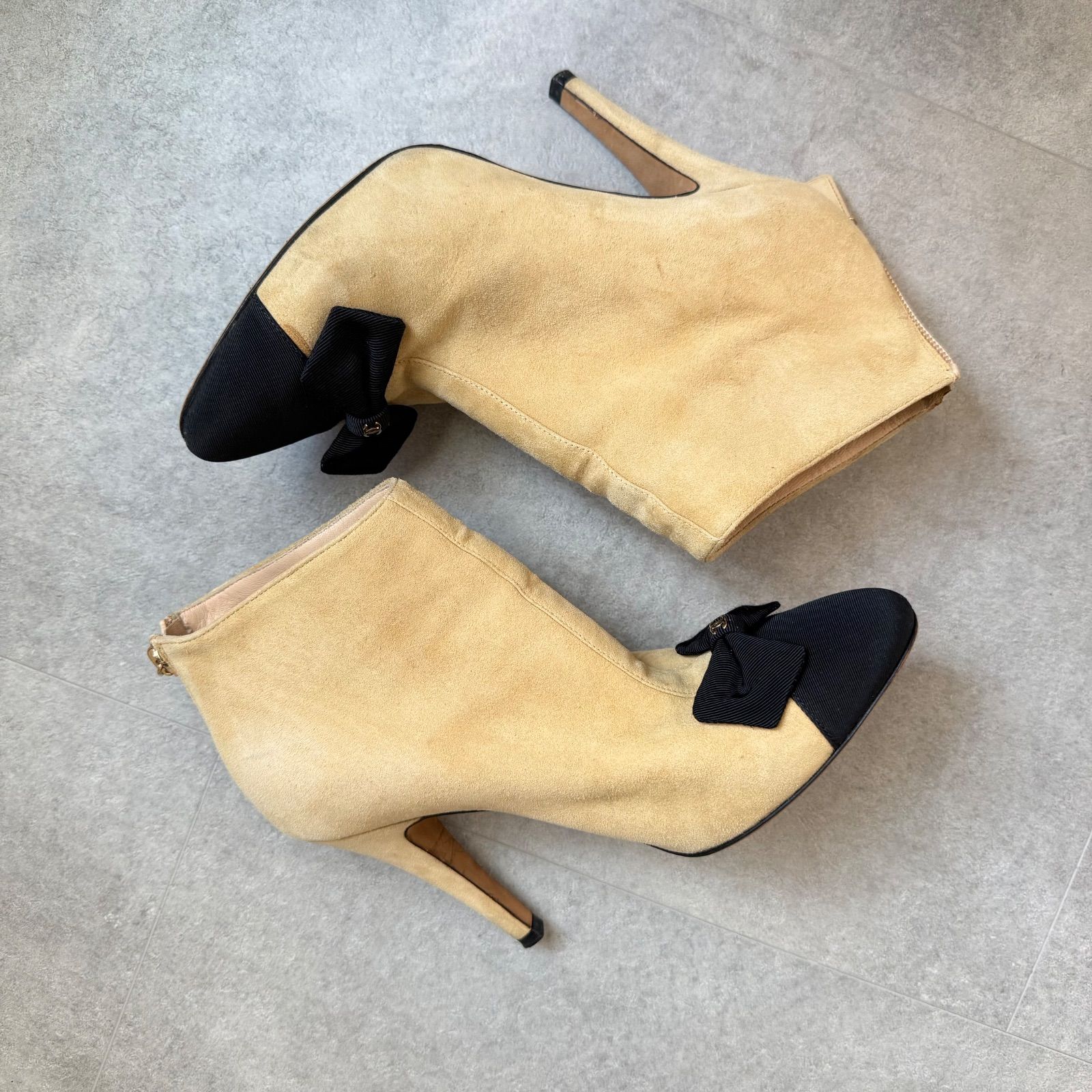 CHANEL シャネル リボン ココマーク ショートブーツ スエード ベージュ