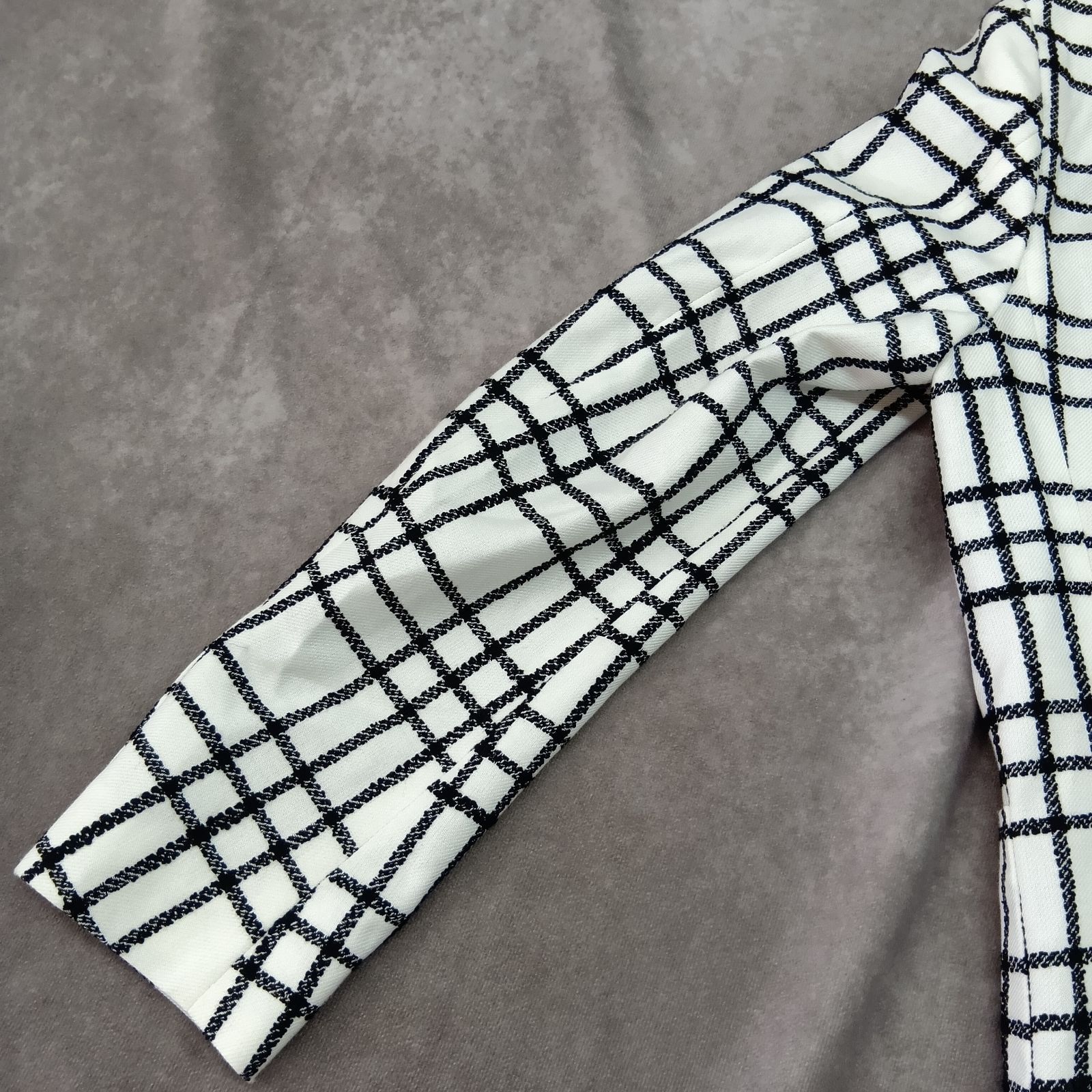 Education from Youngmachines サイズ2 テーラードジャケット ダブル