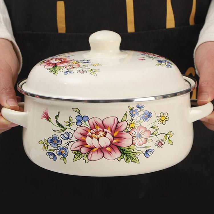 可愛い花柄両手鍋ホーロー新品 カントリー雑貨 16cm ホーロー鍋 両手鍋 深型 ふた付き IH対応 ガス火 花柄 クマ柄