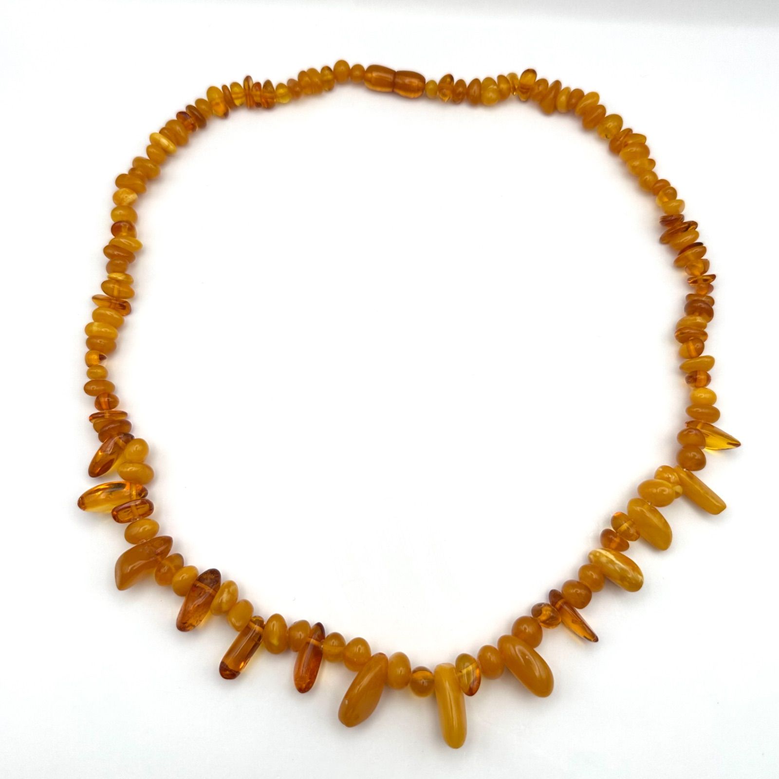 ロイヤルアンバー ネックレス 蜜蝋琥珀 - メルカリ