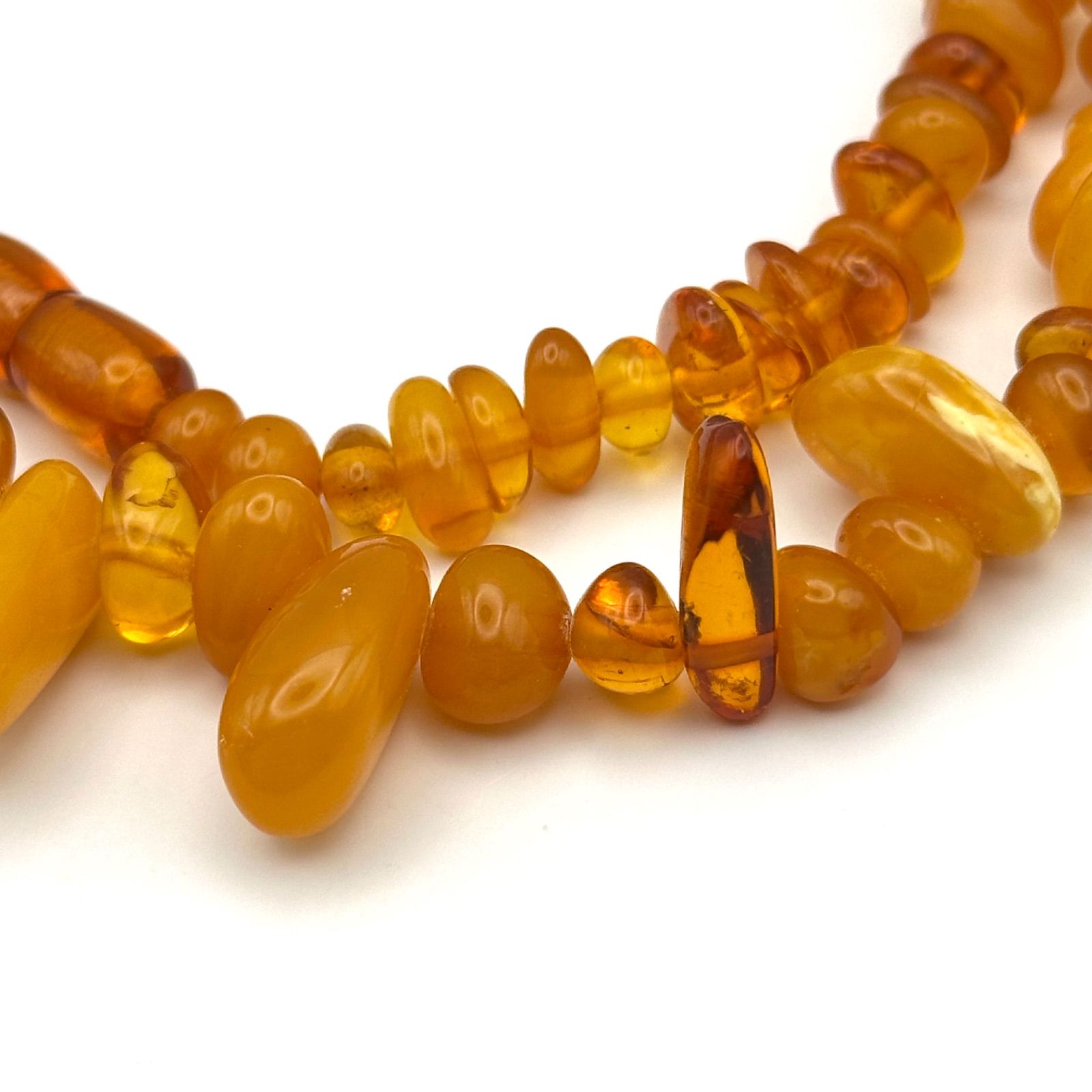ロイヤルアンバー ネックレス 蜜蝋琥珀 - メルカリ
