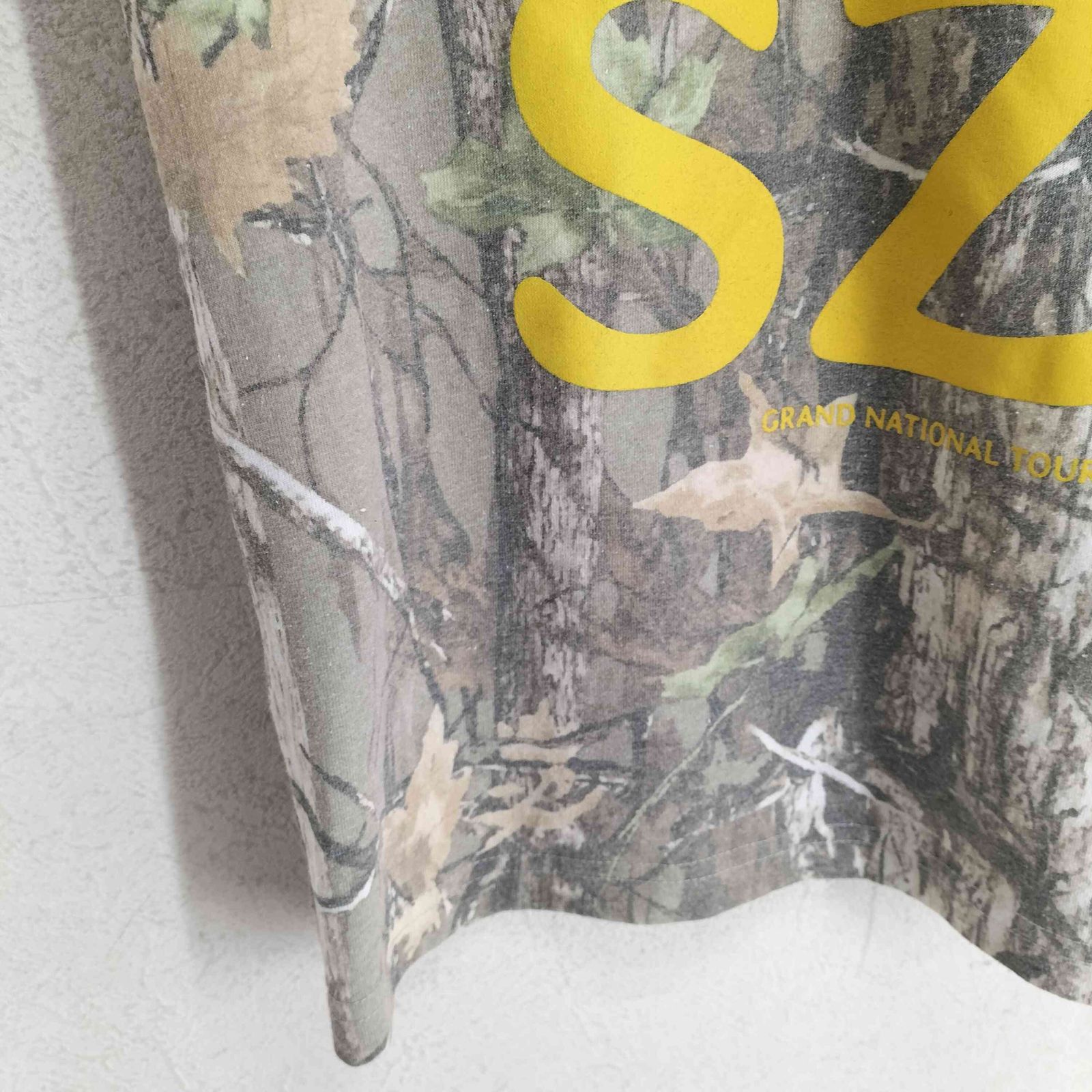 ユーズドフルギ USED古着 リアルツリー柄ツアーTシャツ street メンズ