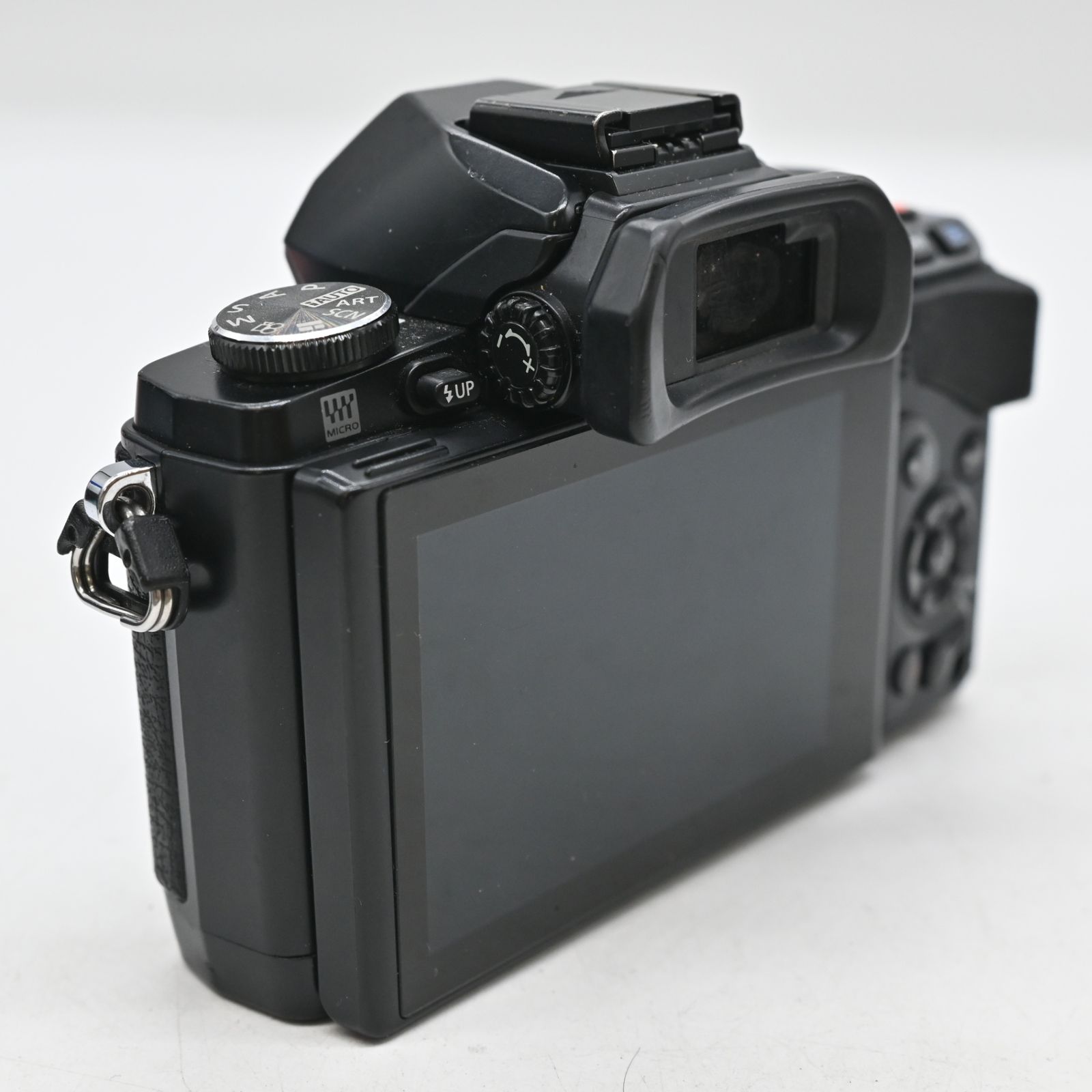 難有品】OLYMPUS OM-D E-M10 ボディ ブラック ミラーレス一眼 OM-D E