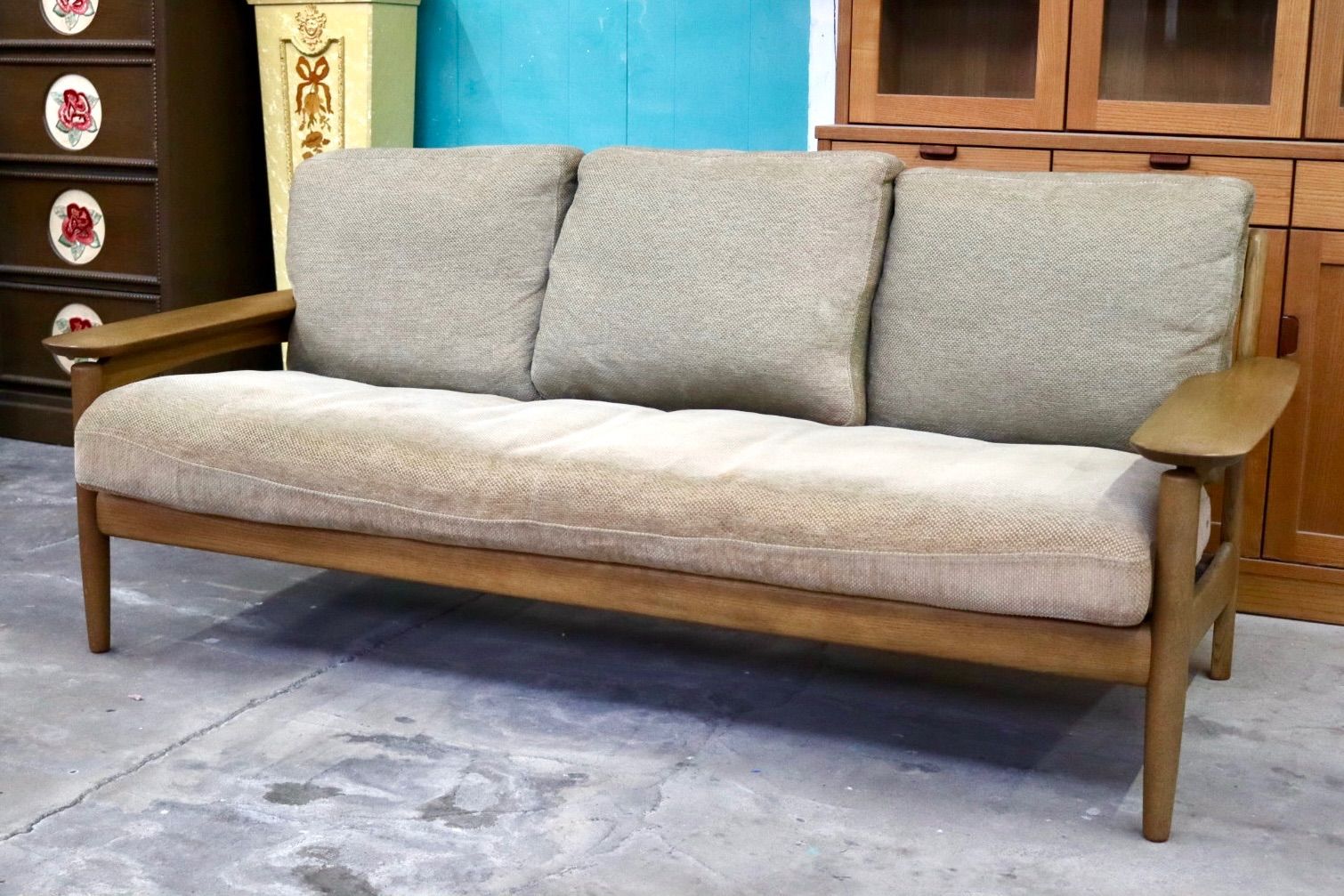 GMIK739A○karimoku カリモク 3人掛けソファ トリプルソファ アームチェア 木製 ファブリック 北欧スタイル 国産家具