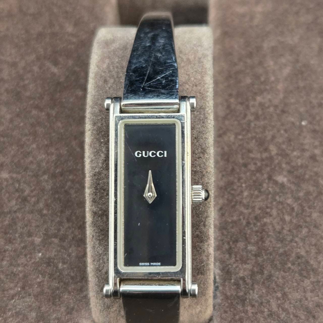 ☆GUCCI グッチ レディース クォーツ バングルウォッチ 1500L 電池式