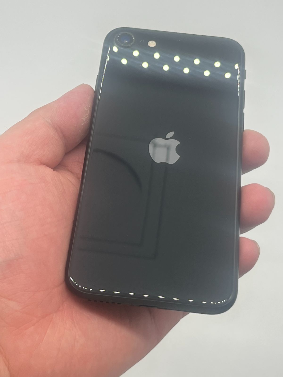 SIMフリー】iPhone SE 第2世代 (SE2) 128GB ブラック - メルカリ