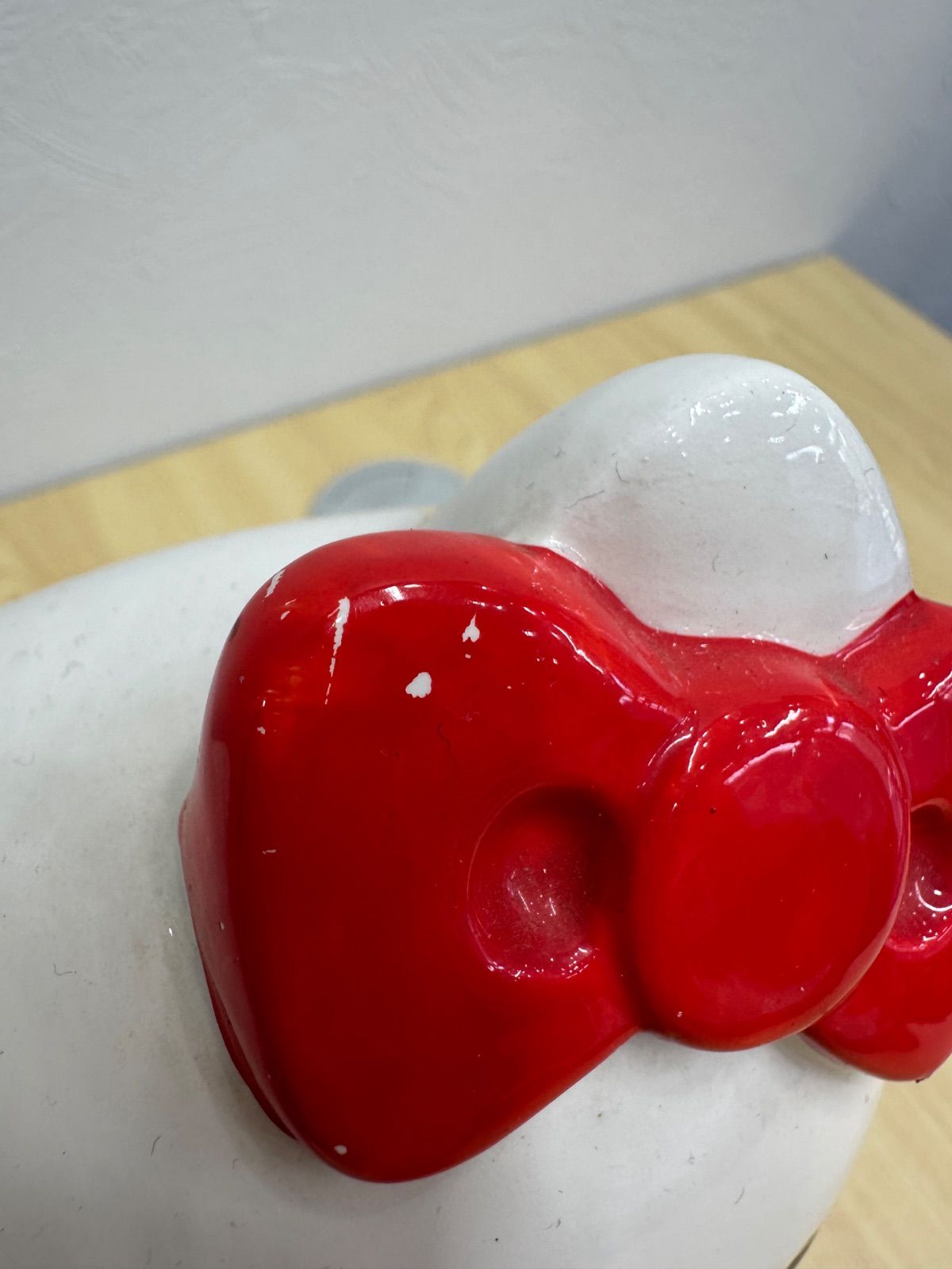 希少・1976年当時物】サンリオ ハローキティ 陶器製 貯金箱 置物 裏蓋