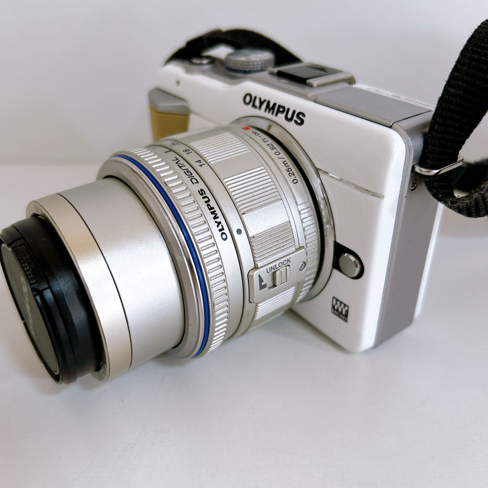 OLYMPUS E-PL1 カメラ 一眼レフ M.ZUIKO DIGITAL 14-42mm レンズ