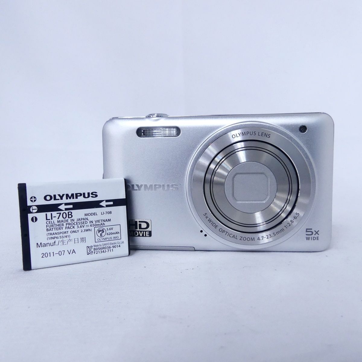 OLYMPUS オリンパス VG-140 シルバー デジタルカメラ コンパクトカメラ